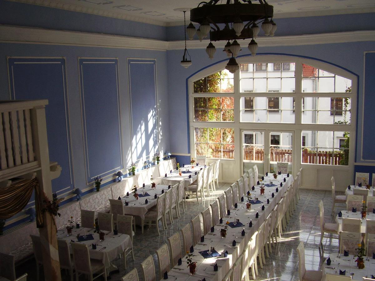 Hotel Goldener Anker Торгау Экстерьер фото
