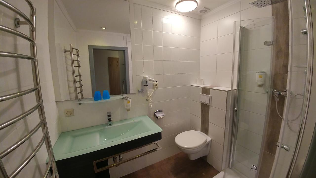 Hotel Goldener Anker Торгау Экстерьер фото