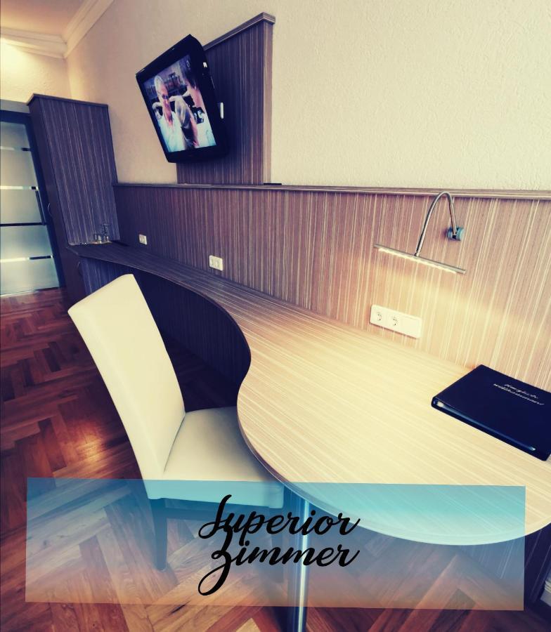 Hotel Goldener Anker Торгау Экстерьер фото